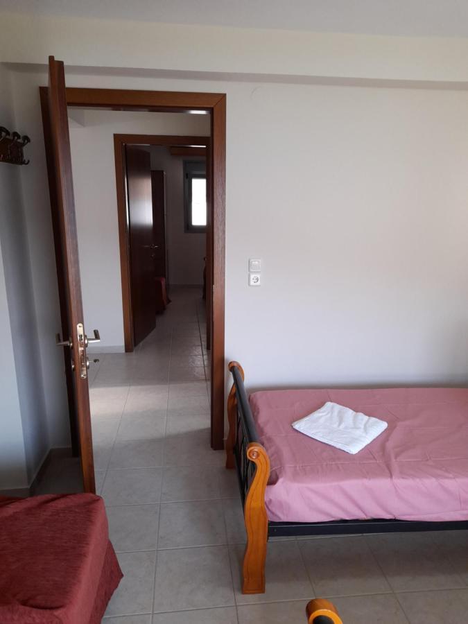 Dominikis Appartment Néa Péramos Zewnętrze zdjęcie