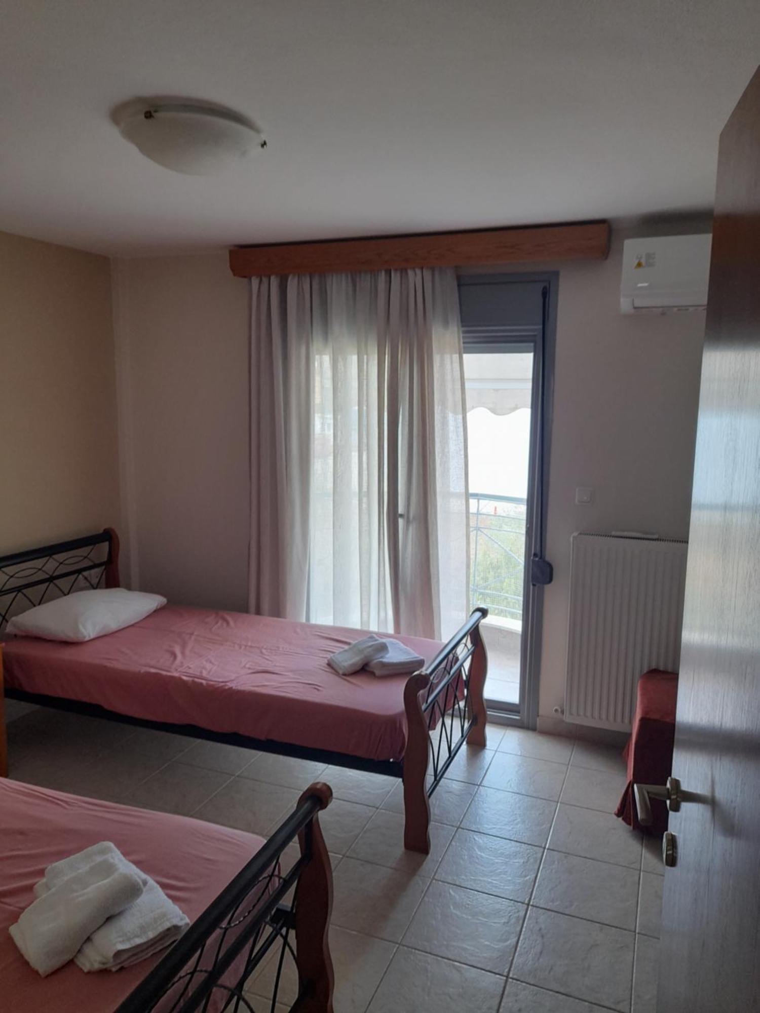 Dominikis Appartment Néa Péramos Zewnętrze zdjęcie