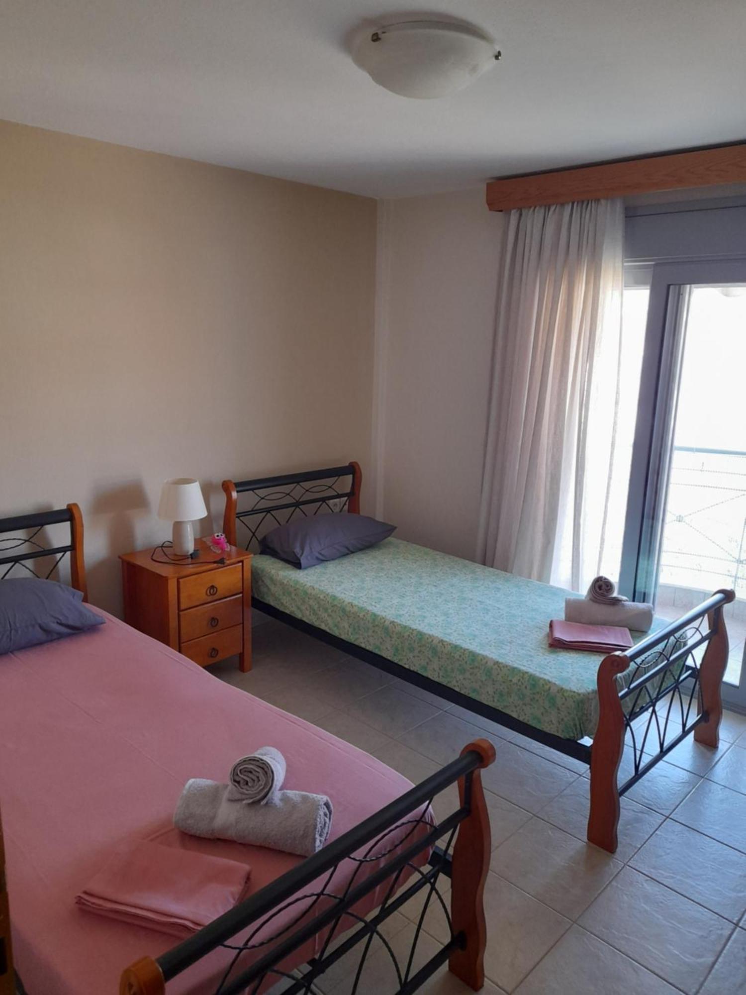 Dominikis Appartment Néa Péramos Zewnętrze zdjęcie